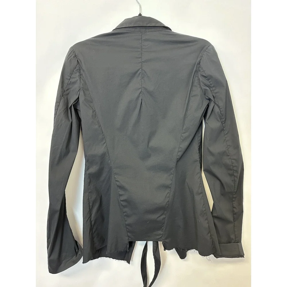 Masnada Women's Vented‎ Button Up Long Sleeve Top         9.5